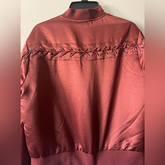Forever 21 maroon satin bomber jacket with lace up sleeves - Picture 5 of 12